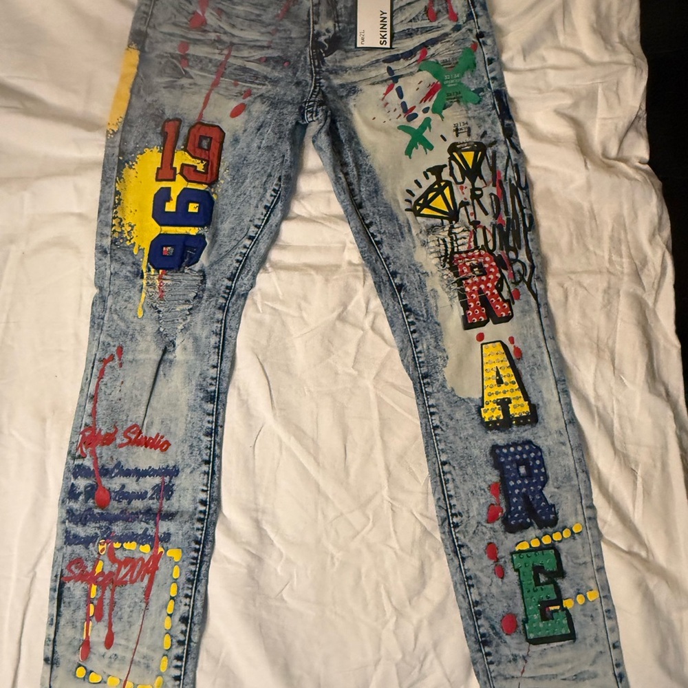 Rue21 Multicolor Graphic Skinny Jeans - Picture 8 of 9